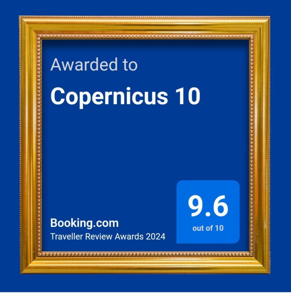 Copernicus 10 *